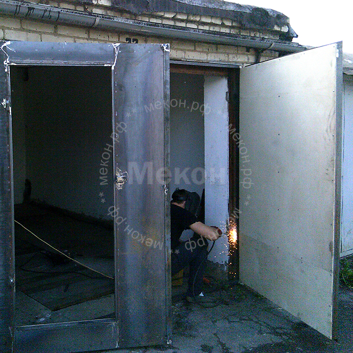 Установка гаражных ворот и дверей